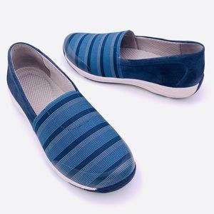 Dansko Women's Harriet Loafer